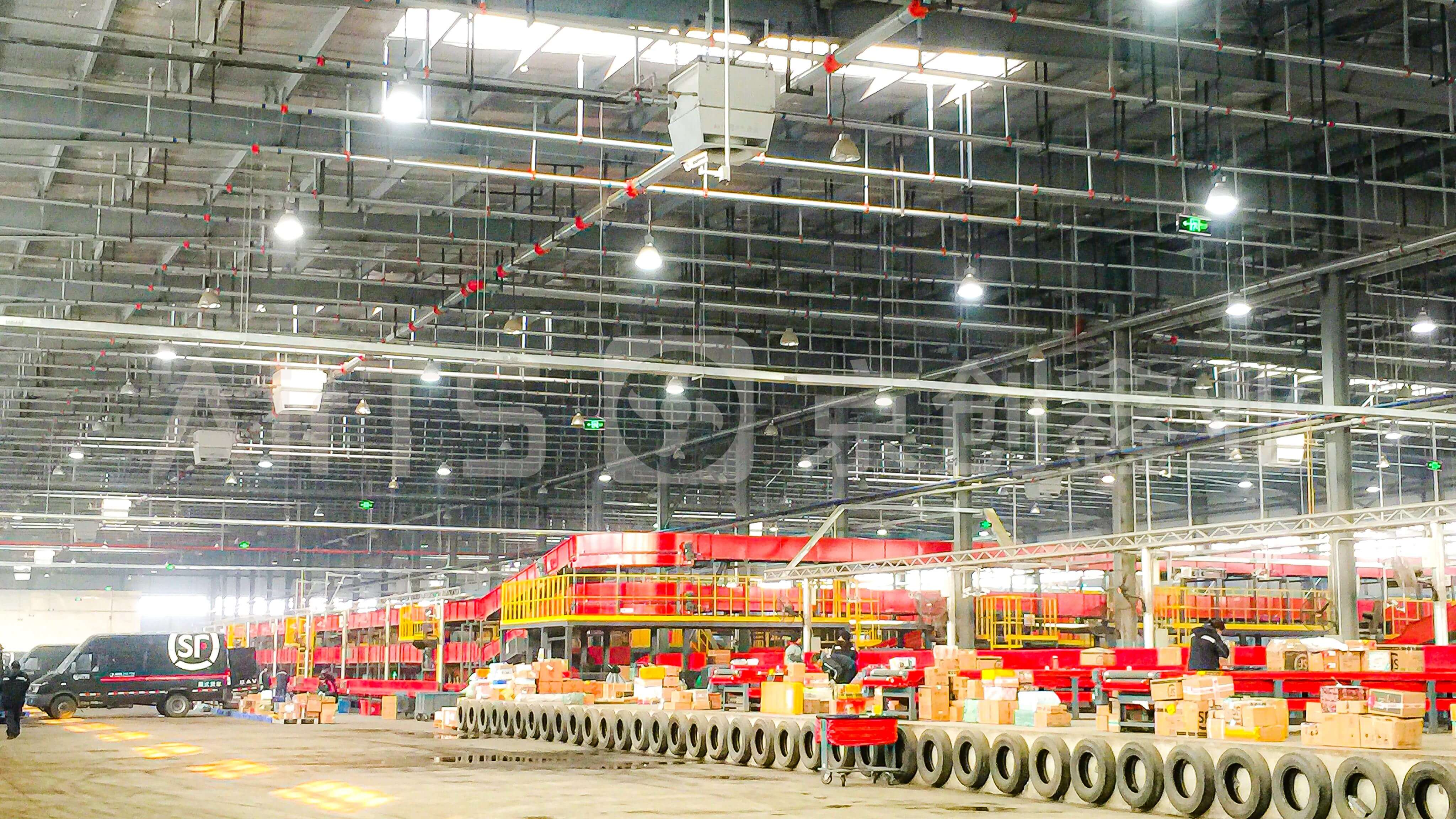 為倉儲物流環(huán)境保駕護(hù)航—AirTS京創(chuàng)鑫業(yè)高大空間專用節(jié)能空調(diào)